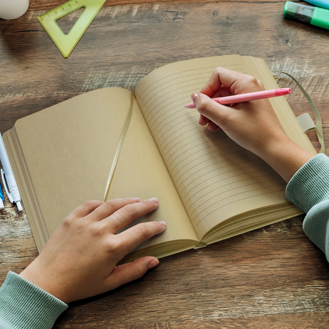 Omega Notebook – Kraft