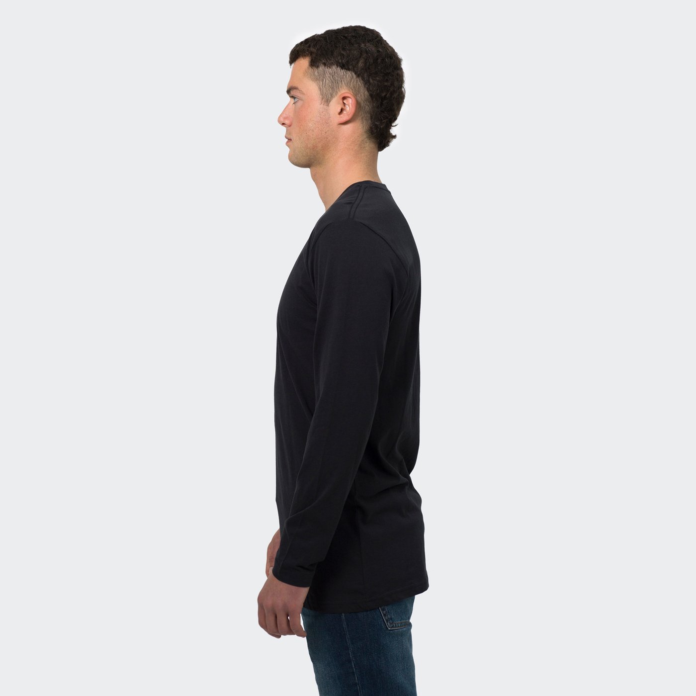 TRENDSWEAR Harlow Men’s Long Sleeve Crew