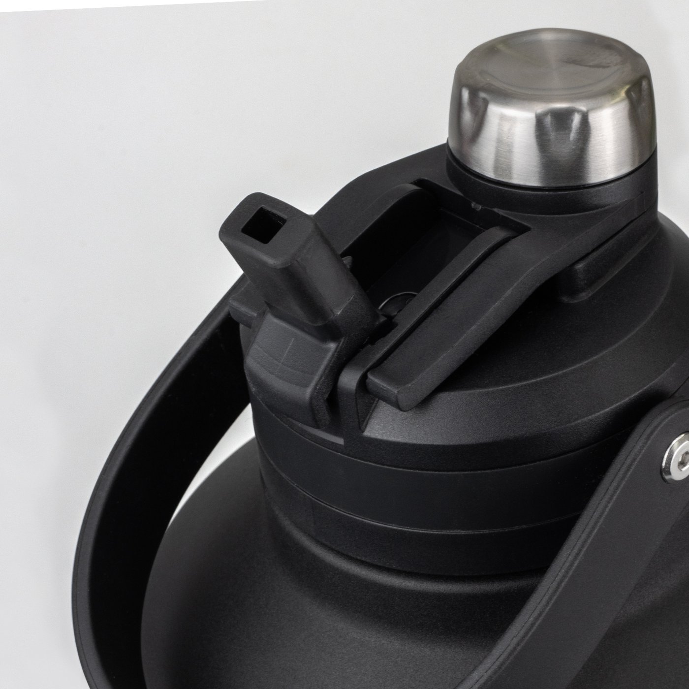 Grizzly Vacuum Bottle – 2L