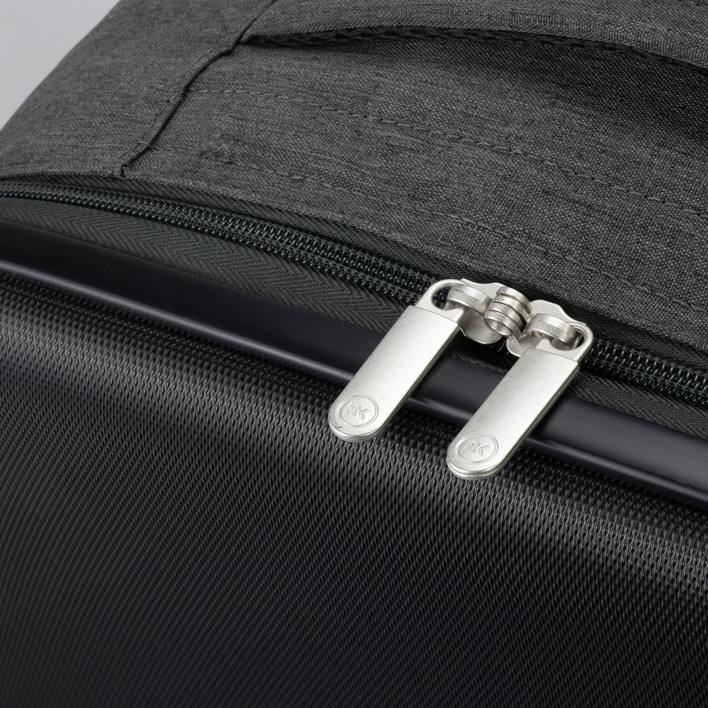 Rollink Flex Earth Suitcase – Medium
